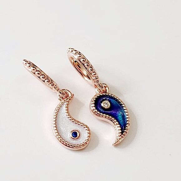 Pandora Yin & Yang Dangle Charm with pouch - Picture 3 of 4